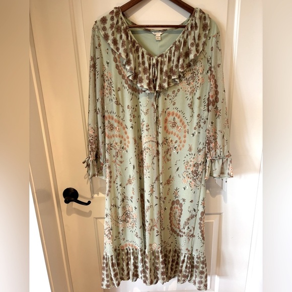 EST. 1946 Plus Size Boho Ruffle Hem Dress 18/20W Sheer Sleeve Sage Floral - Picture 1 of 7